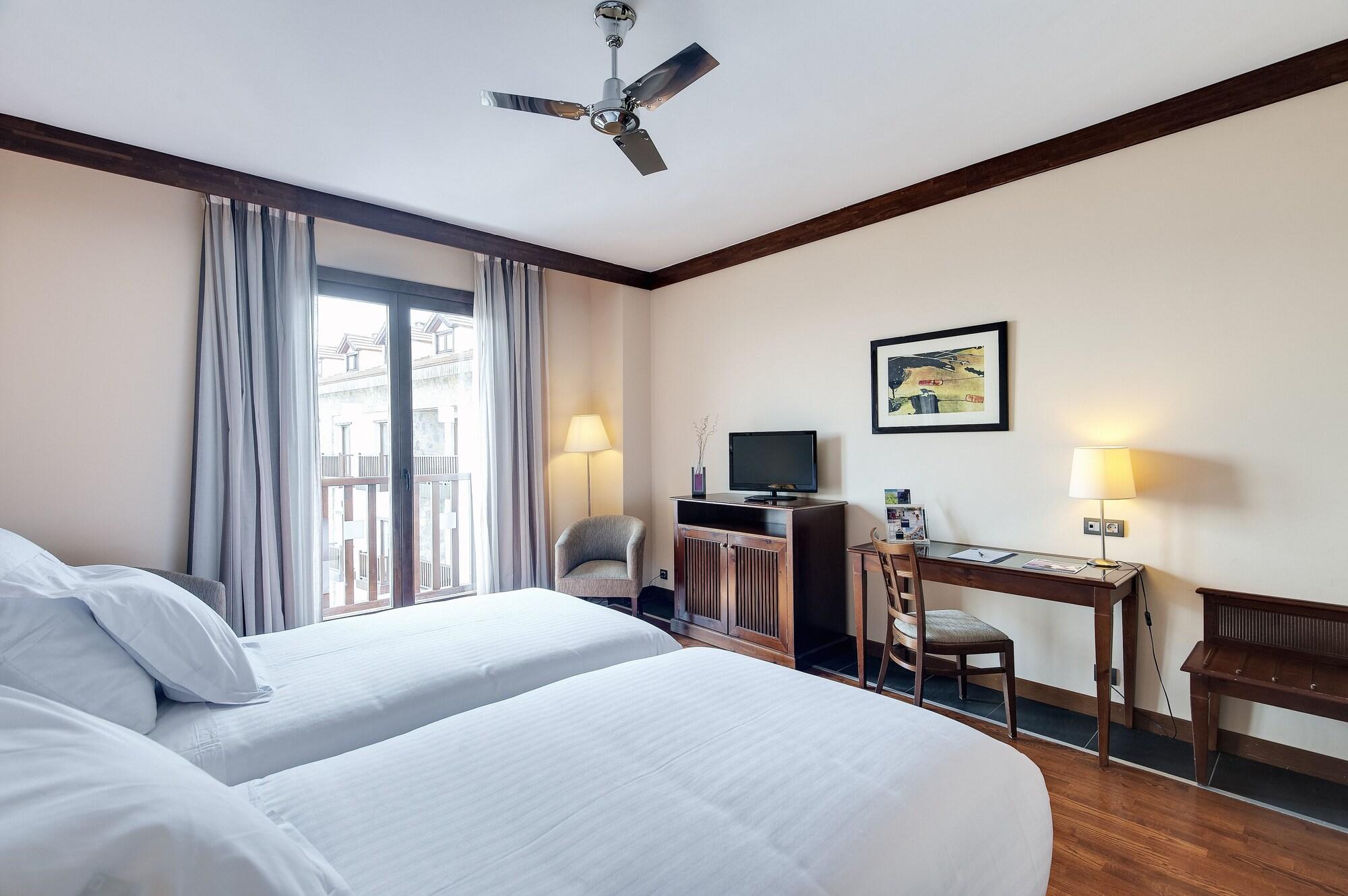 Hotel & Spa Real Badaguas Jaca Exterior photo